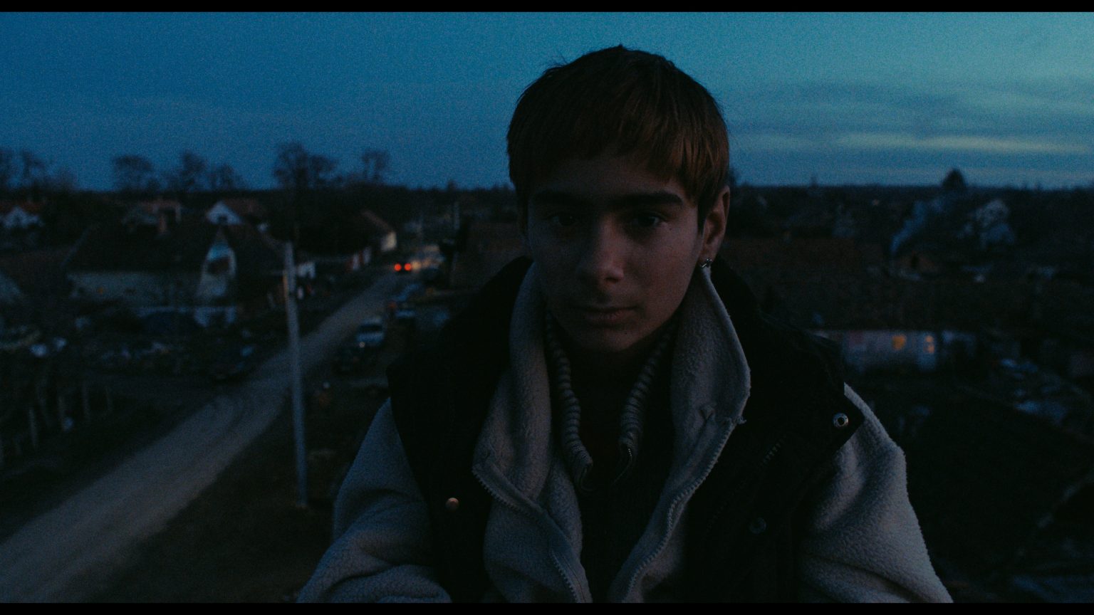 THE-SPECTACLE_Still-3